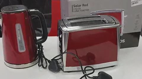 Russell Hobbs Solar Red Luna Breakfast Pack