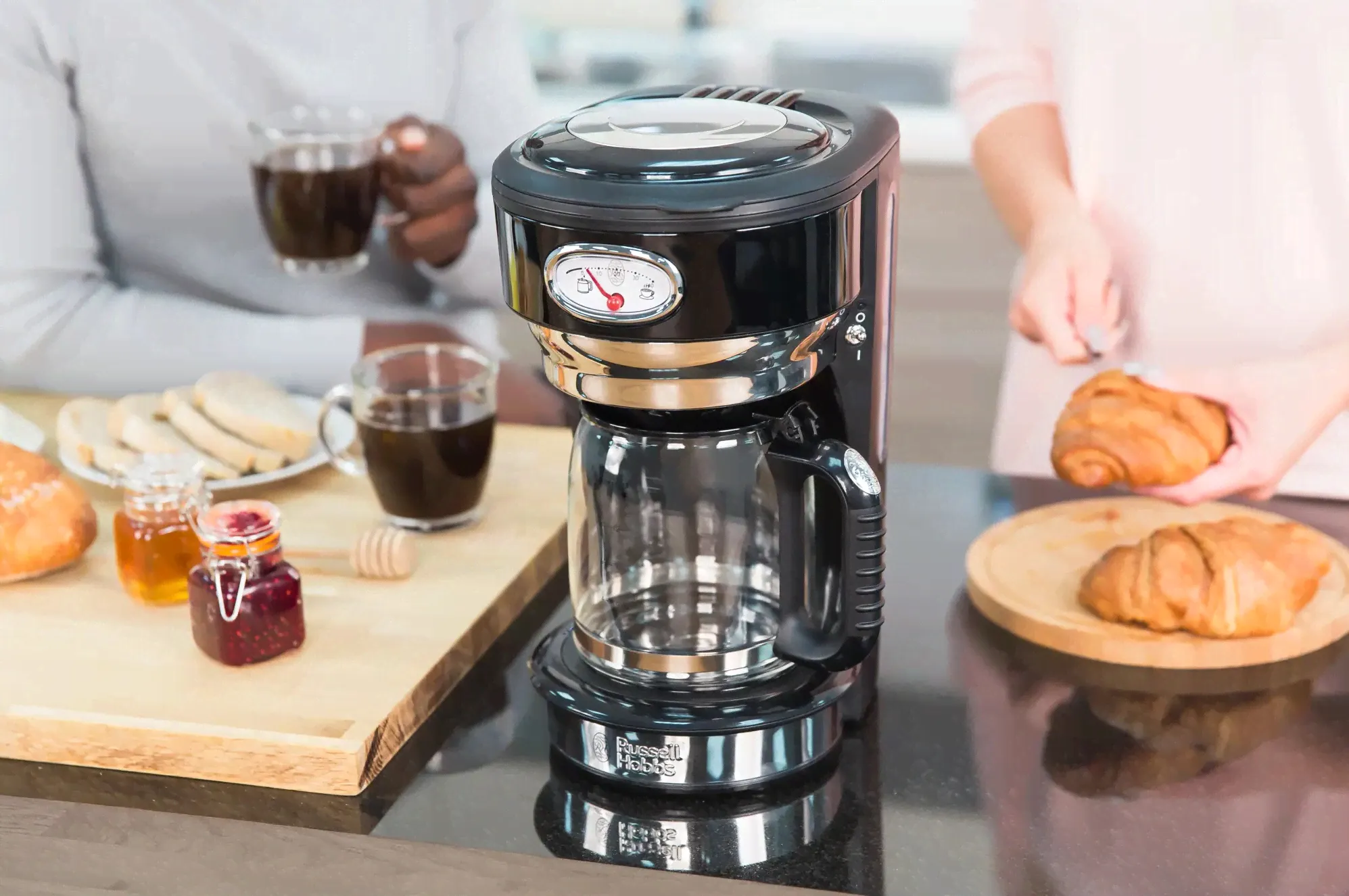 Кофеварка Russell Hobbs 21701-56-3