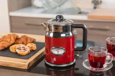 Электрический чайник RUSSELL HOBBS 21670-70 Retro Ribbon Red-1